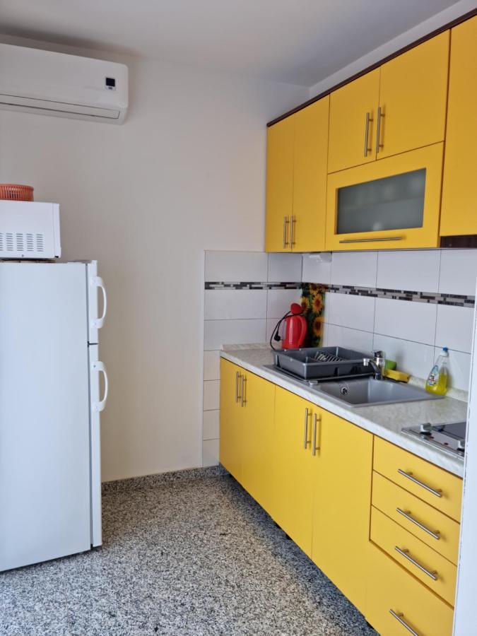 Appartments D&D Peroj Buitenkant foto
