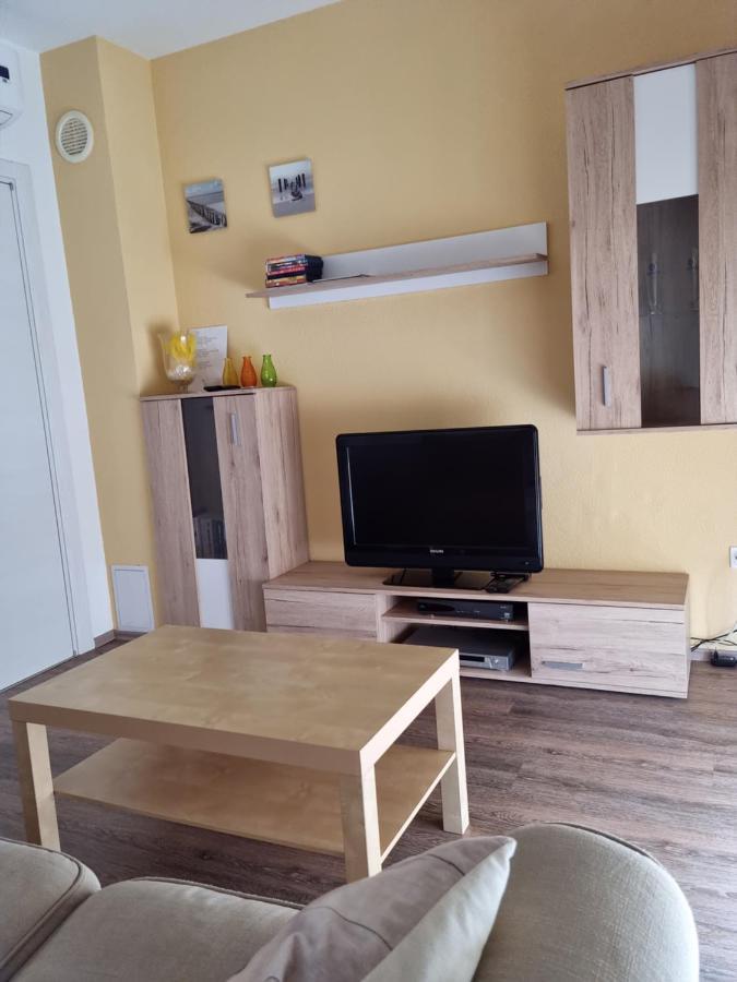Appartments D&D Peroj Buitenkant foto