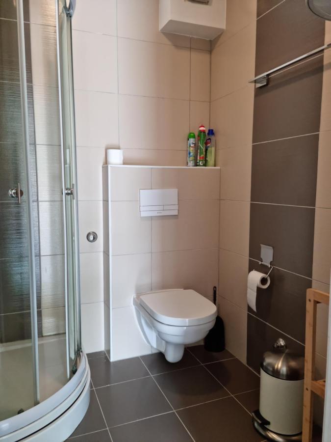 Appartments D&D Peroj Buitenkant foto