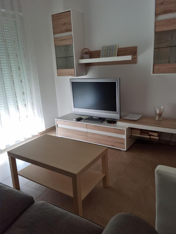 Appartments D&D Peroj Buitenkant foto